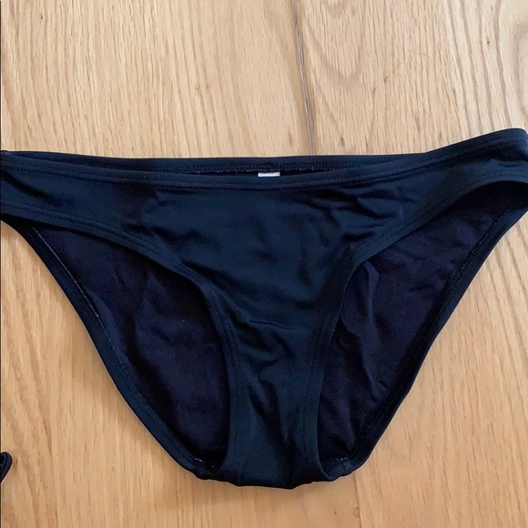 VS swim bottoms lot of 4 size small - Picture 4 of 7